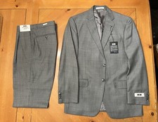 Made in USA 40R 34 W, Joseph Abboud, Italian wool suit, Tailored Fit - Grey