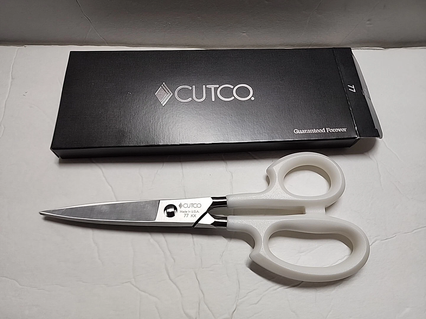 Cutco Pearl White Kitchen Scissors, Take Apart Shears #77. Brand New In Box!!
Opens in a new window