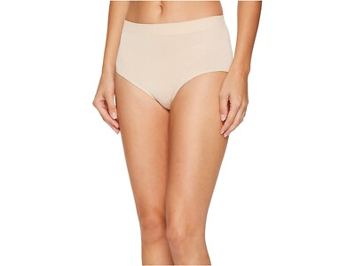 Wacoal 264337 Women B.Smooth Seamless Briefs Underwear Size Medium