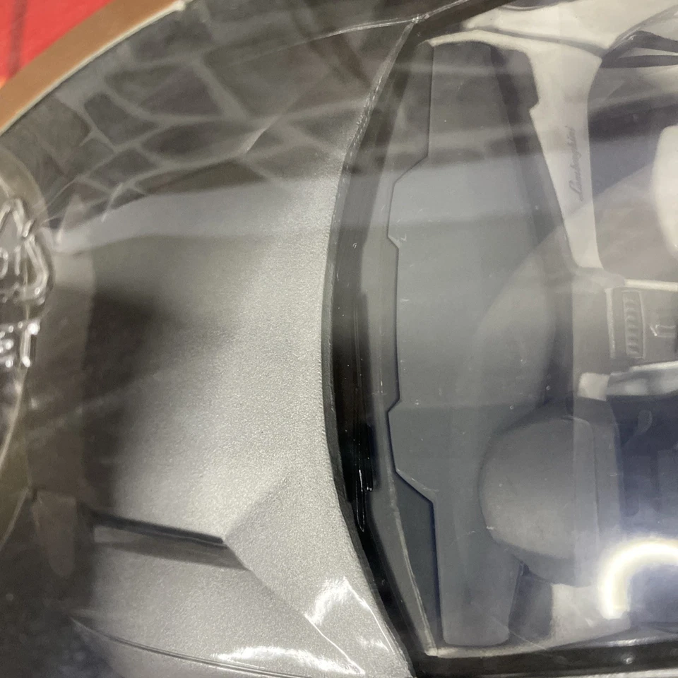 LAMBORGHINI ESTOQUE GREY 1/18 BY MOTORMAX 79157 Concept - Image 4 of 4