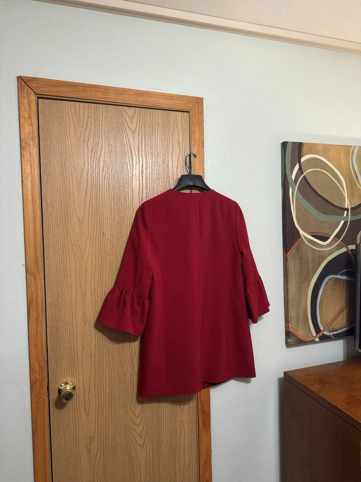 Chaqueta Anne Klein Mediana Roja Sólida Frente Abierto con Mangas Acampanadas - Usada en Excelente Condición Foto 2 de 4