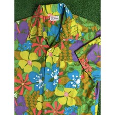 Vintage 60s Floral Psychedelic Hawaiian Loop Collar Large Button Shirt USA Made