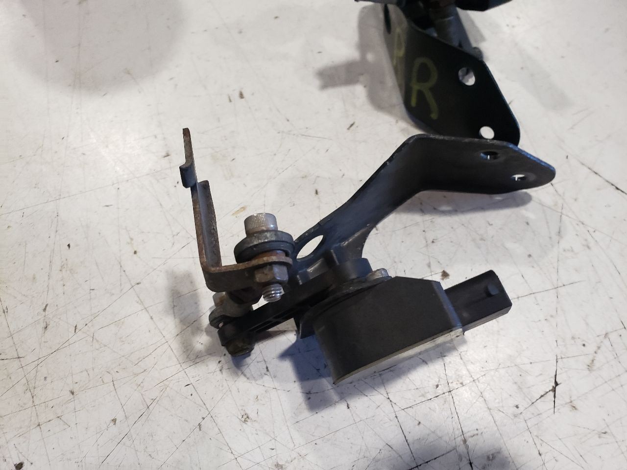 Rear Right and Left Level Sensors - 2006 Bentley Cont Flying Spur Auto OEM 