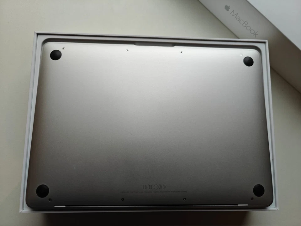 Apple MacBook 12 inch Laptop - A1534 - Image 3 of 4