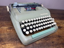 Nice! Serviced 1956 Smith-Corona Silent-Super Seafoam Green Portable Typewriter thumbnail