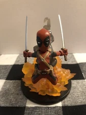 Marvel Deadpool Black and Red Q-Fig LootCrate Exclusive Figurine Figure 2015 QMX