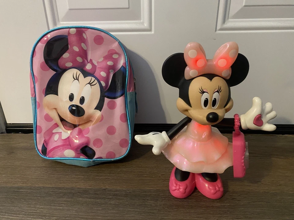 Juguete y mochila interactiva parlante muñeca Minnie Mouse Foto 2 de 4