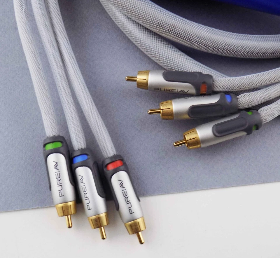 Belkin Silver Series PureAv 8 Feet, RCA Component Video Cable (RGB) with PCOCC - Image 2 of 4