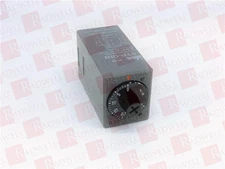 IDEC RTP-D1N-30MIN-AC100-120V / RTPD1N30MINAC100120V (NEW IN BOX)