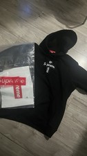 Supreme Men s Black Logo Pullover Hoodie XL R...