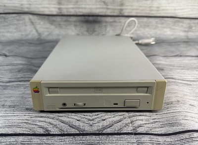 Apple External CD-ROM Apple CD 300 Macintosh  M3023 Powers On
