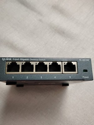 TP-LINK Technologies TP-Link (TL-SG105) 4-Ports External Switch