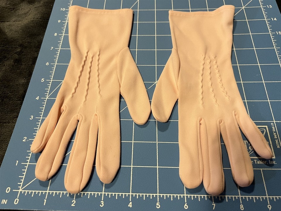 3 LADIES VINTAGE GLOVES LIGHT PINK SIZE 67 eBay
