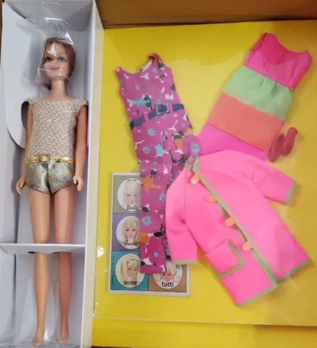 Vintage Barbie/3304 Casey Goes Casual Gift Set - Sears -1967