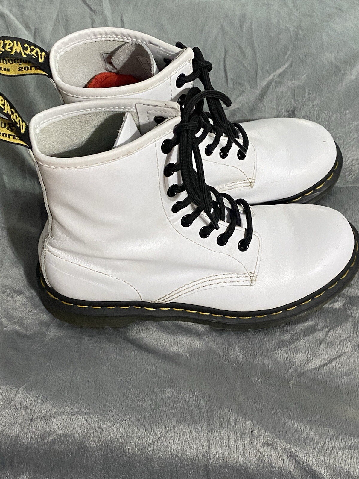 Dr Doc Martens 1460 W Boots Women Size 7 White Leather Lace Up thumbnail 4