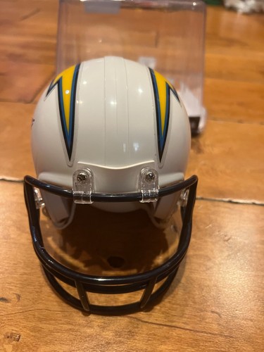 MELVIN GORDAN SIGNED SAN DIEGO CHARGERS MINI HELMET JSA HOLO CARD - Picture 5 of 12