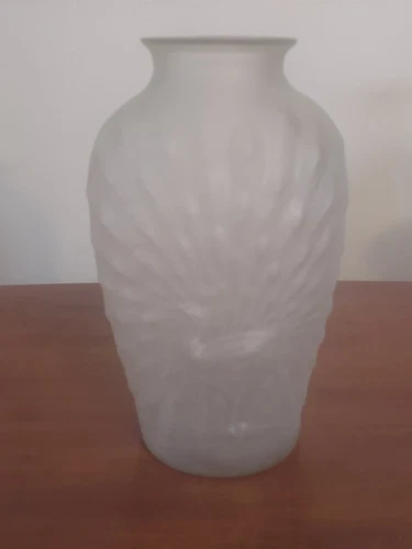 Vintage FROSTED Anchor Hocking SATIN Depression Art Glass 10 3/8" PEACOCK VASE