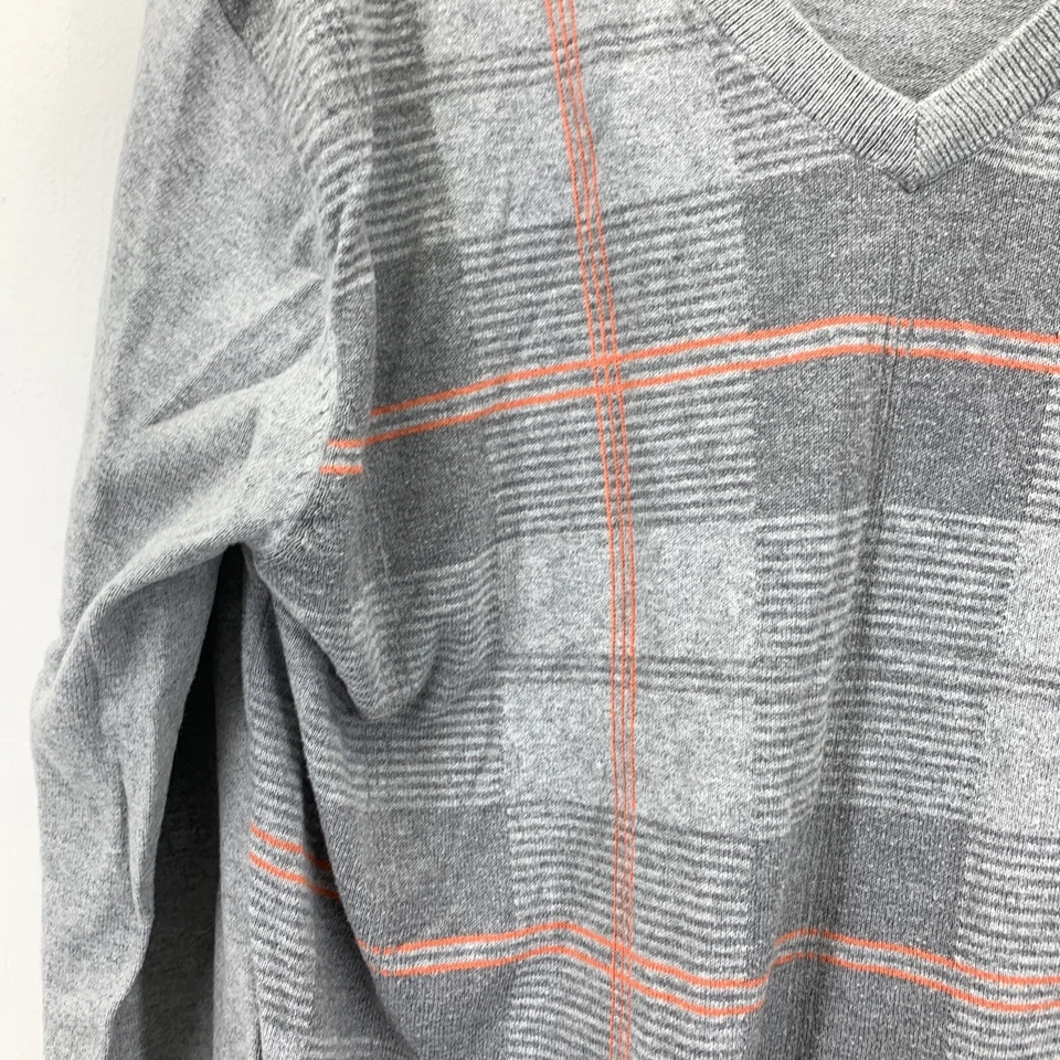 Suéter Pullover French Connection Grande Cuello en V Preppy Capa de Negocios Gris a Cuadros Foto 3 de 4