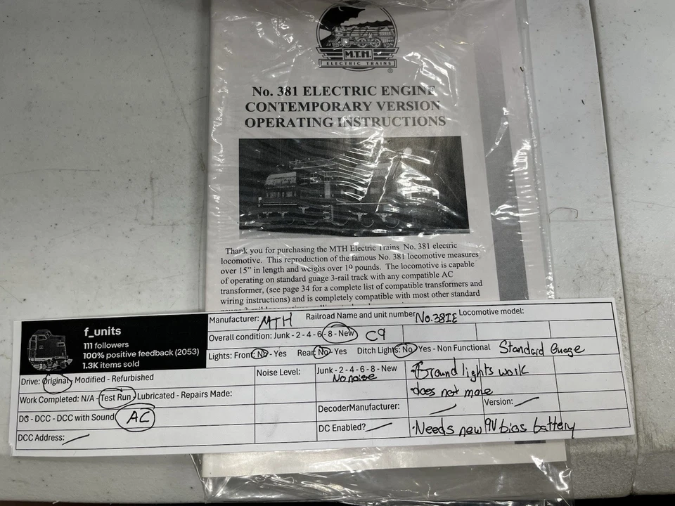 MTH Tinplate Traditions #318E Standard Gauge Electric Loco 2 Tone Green W/Sound - Image 2 of 4