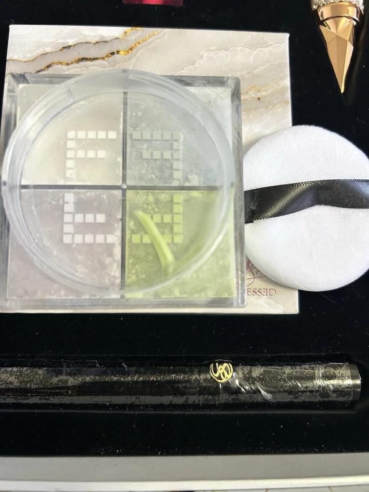 Pure Secret Flawless Finishing Loose Powder POWDERO 1 4 MSRP $180.00 NEW NIB - Image 3 of 4