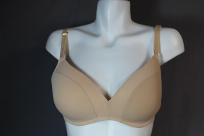 LIVELY Wireless Lined J-hook on back Plunge Bra size 32DDD nude