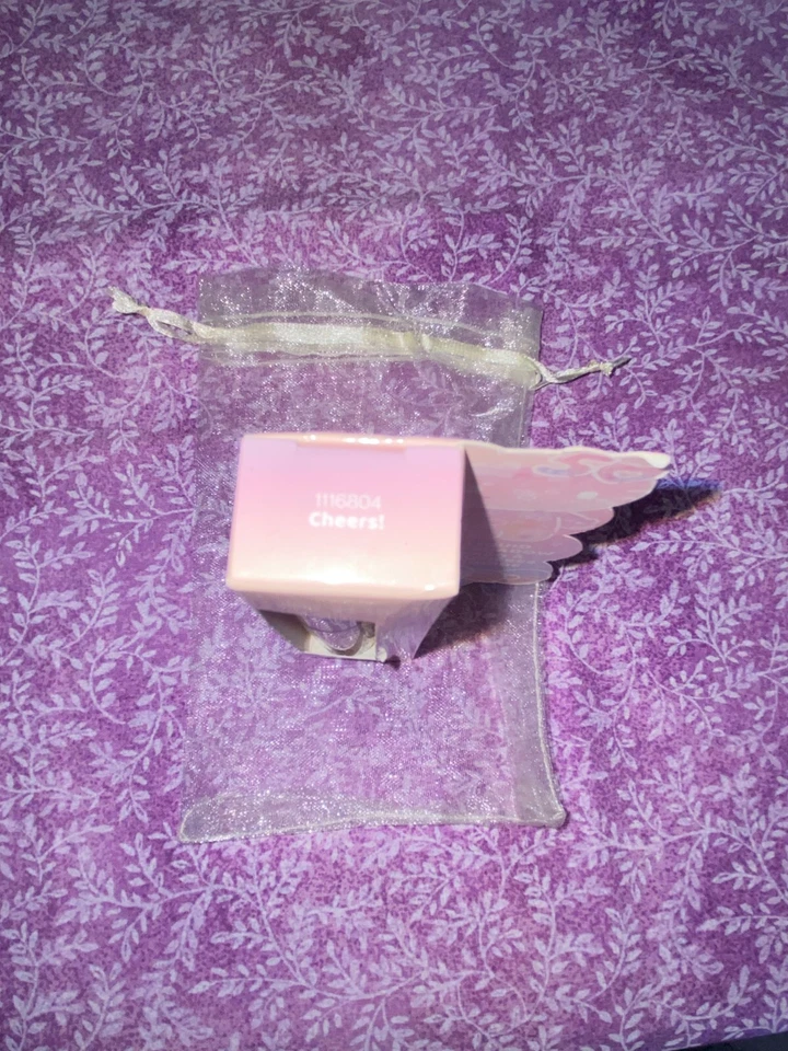 *Wet N Wild HELLO KITTY 50 Aniversario CHEERS Brillo Mancha de Labios NUEVA Bolsa de Regalo + Artículos Foto 4 de 4