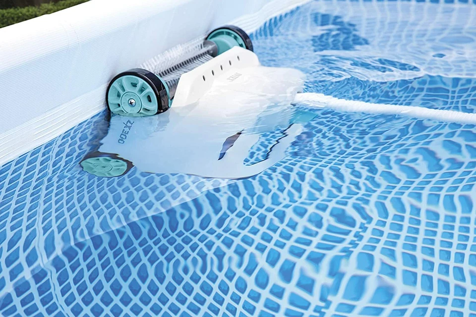 Intex Krystal Clear ZX300 Deluxe Automatic Pool Cleaner #28005 - Image 3 of 3