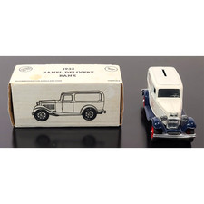 Vintage 1989 ERTL 1932 Obsolete Iron Delivery Truck Die Cast Metal Bank