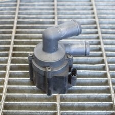 Pompe à eau Volvo XC90