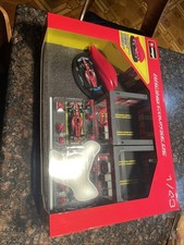Burago Ferrari 1:43 Formula 1 Deluxe Pit Set - Garages / Pit Crew / 3 x F1 Cars