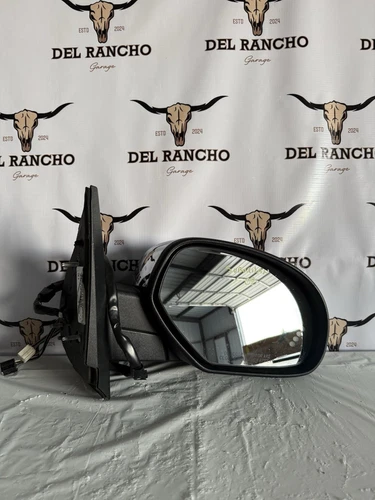 2007-2013 GM Silverado Sierra Tahoe Yukon Right Door Side Mirror OEM used
