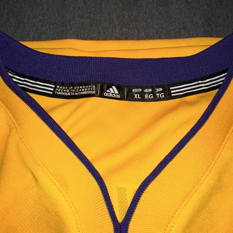 Adidas Lakers NBA Basketball Shirt Jersey Size XL Yellow 24 Kobe Bryant - Image 4 of 4