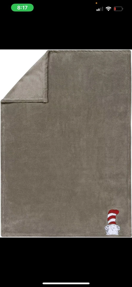 Dr. Seuss Peek-a-Boo Cat in The Hat 4 Piece Crib Bedding Set - Image 4 of 4