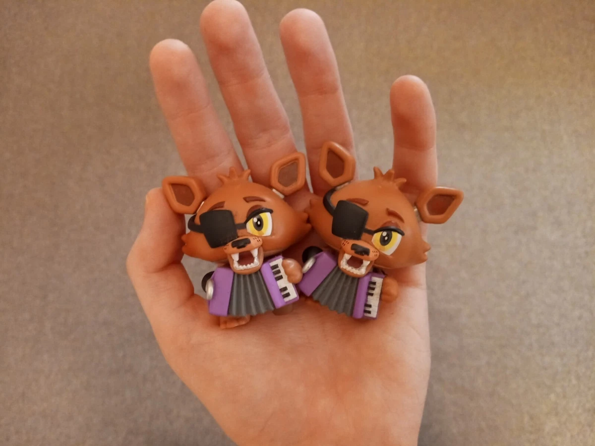 Twin toys cheap fnaf