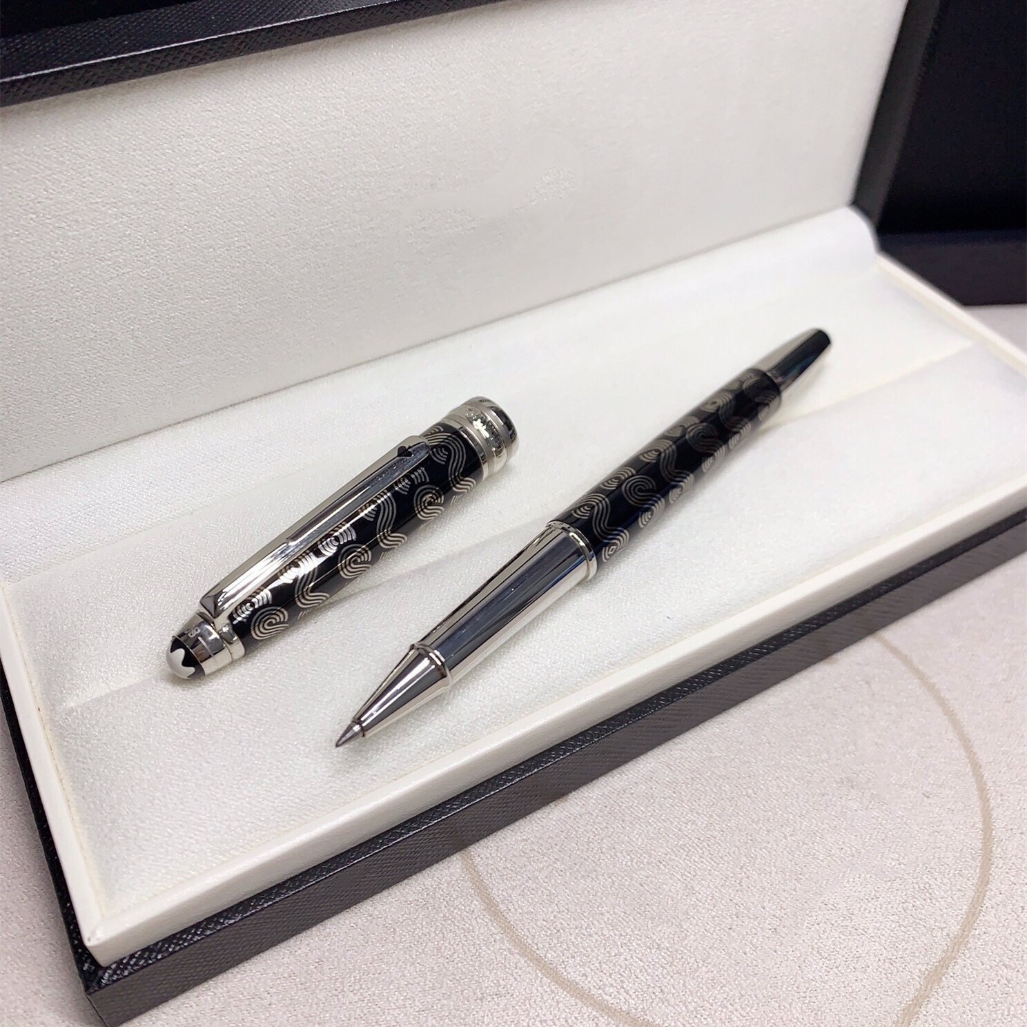 Deluxe Metal 80days Series Black Color 0.7mm Rollerball Pen No Box