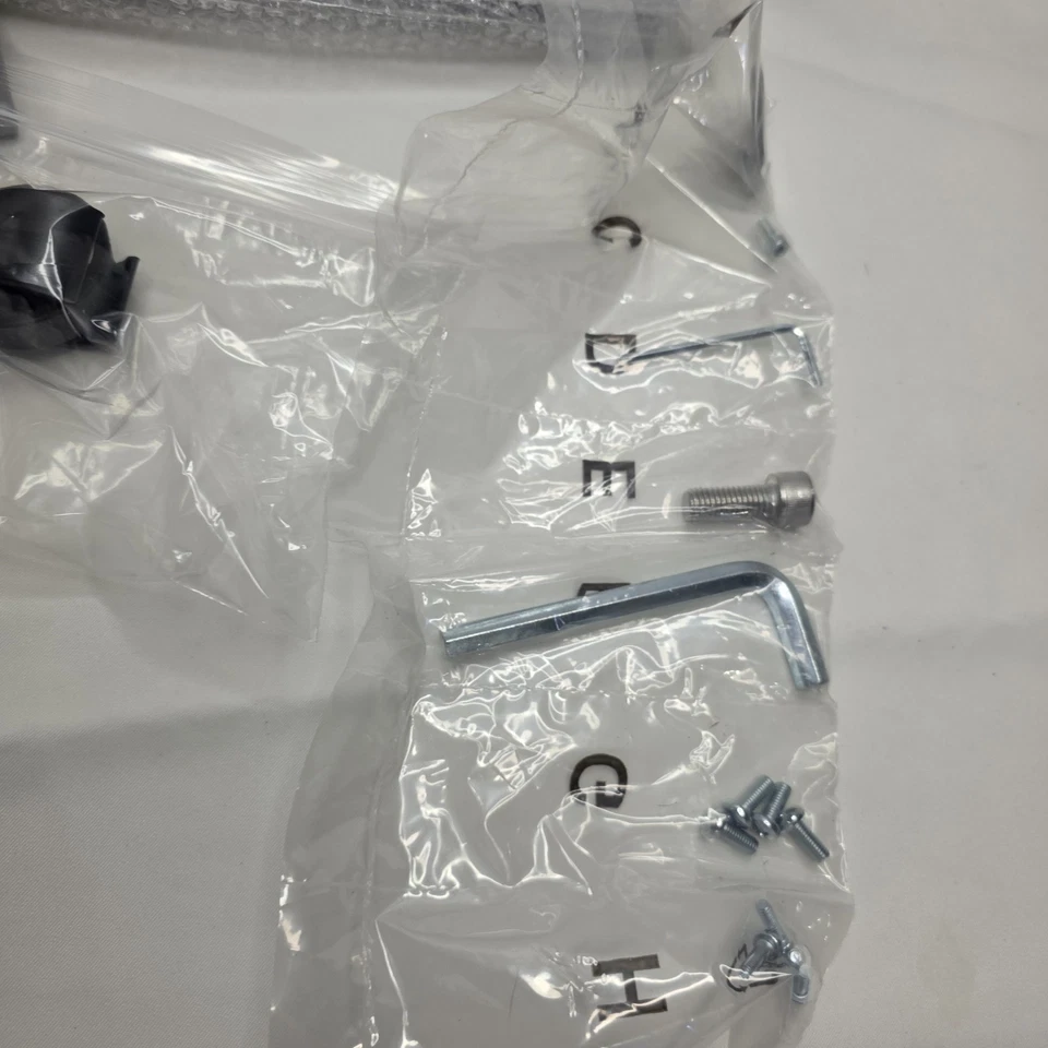 Fellowes Lotus Single Monitor Arm Kit Silver 8042801 - Image 3 of 4