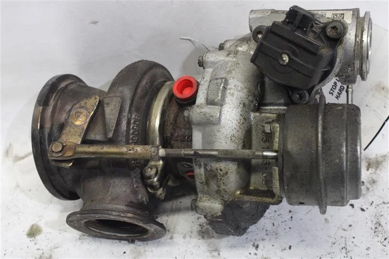 Used Turbocharger fits: 2011 Bmw 750I xDrive50i 4.4L twin turbo RH and LH Grade Foto 2 de 4