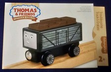 Fisher Price Thomas Wooden Railway 2022 - Troublesome Truck with Crates NIB