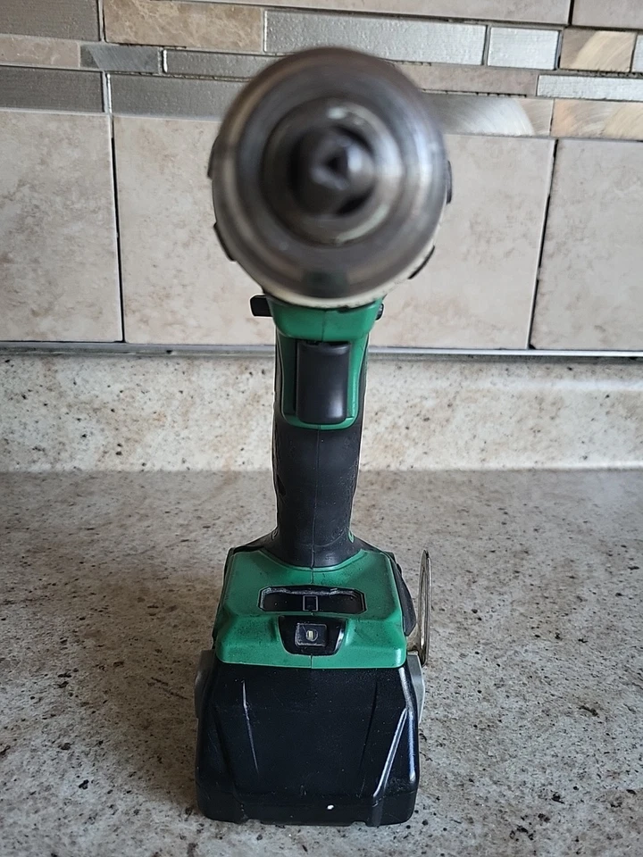 Перфоратор Hitachi 18 В с аккумулятором и зарядным устройством - Изображение 4 из 4