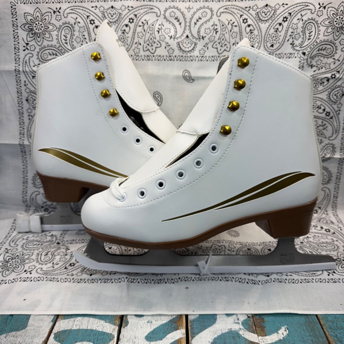 New Lake Placid Roller Derby Velocity White Cascade Figure Skates