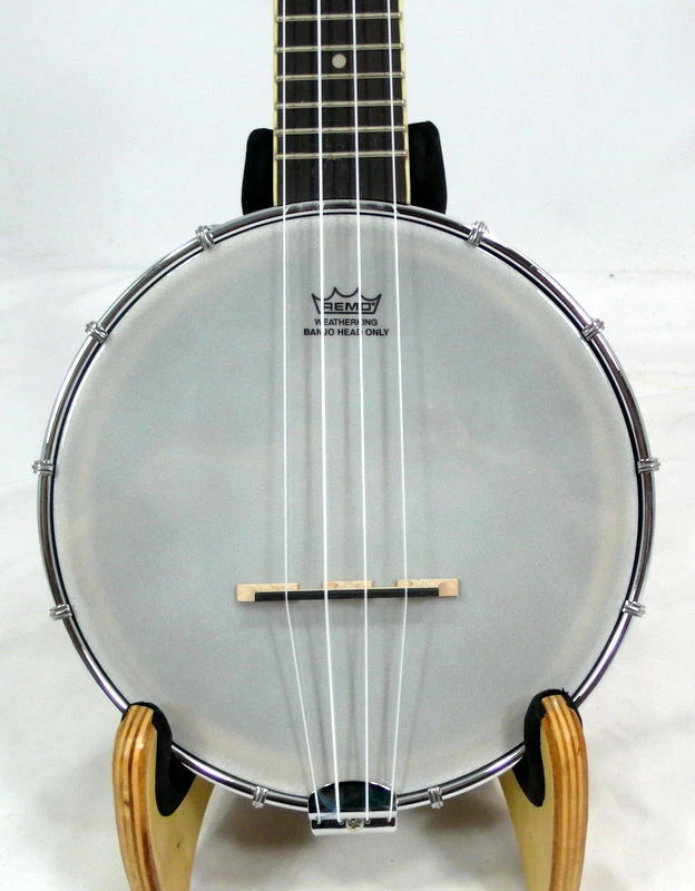 Rally walnut Ukulele banjo,chrome surface,hardcase,DUB2 series - Image 3 of 4