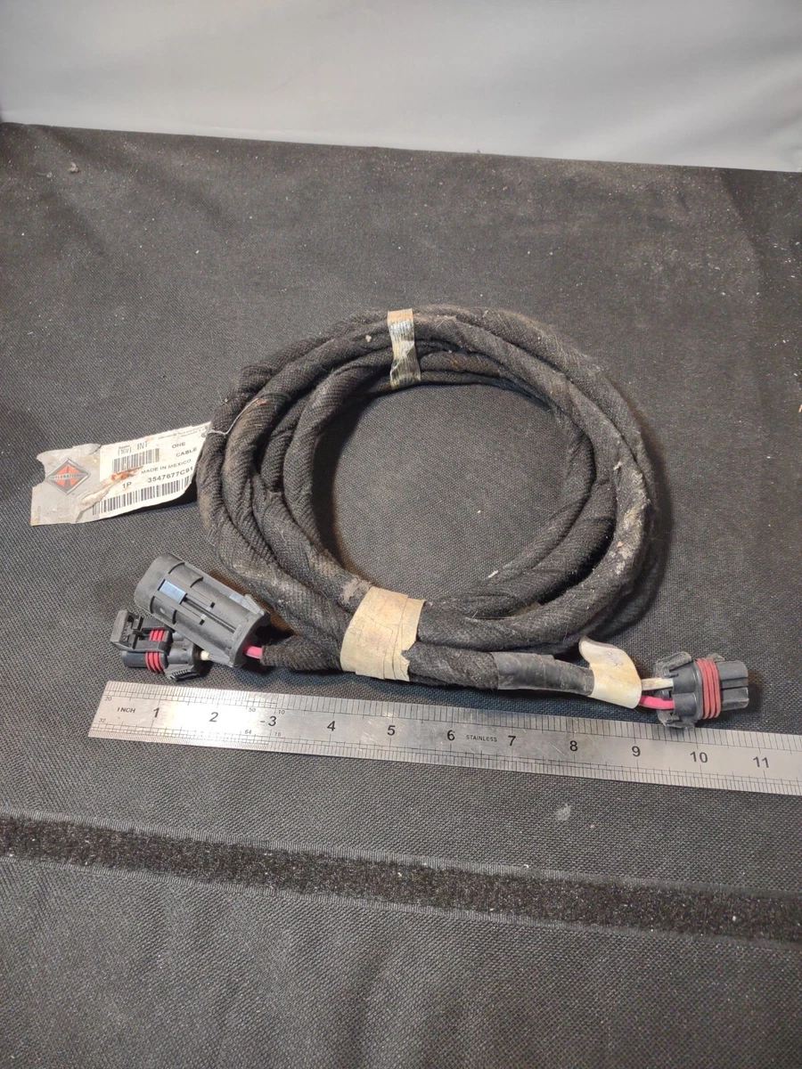 NEW INTERNATIONAL ENGINE ECM CABLE CONNECTOR #3547677C91 WIRE  