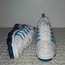 vapormax plus white blue force