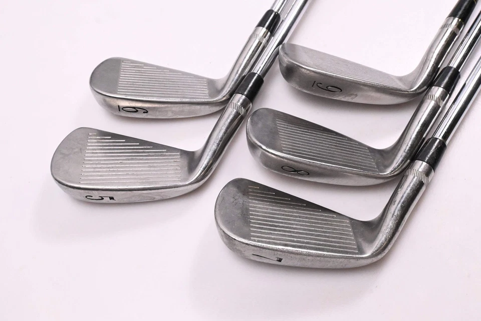 Titleist DCI 762 Irons / 5-9i / Stiff Flex Dynamic Gold S300 Shafts - Image 4 of 4