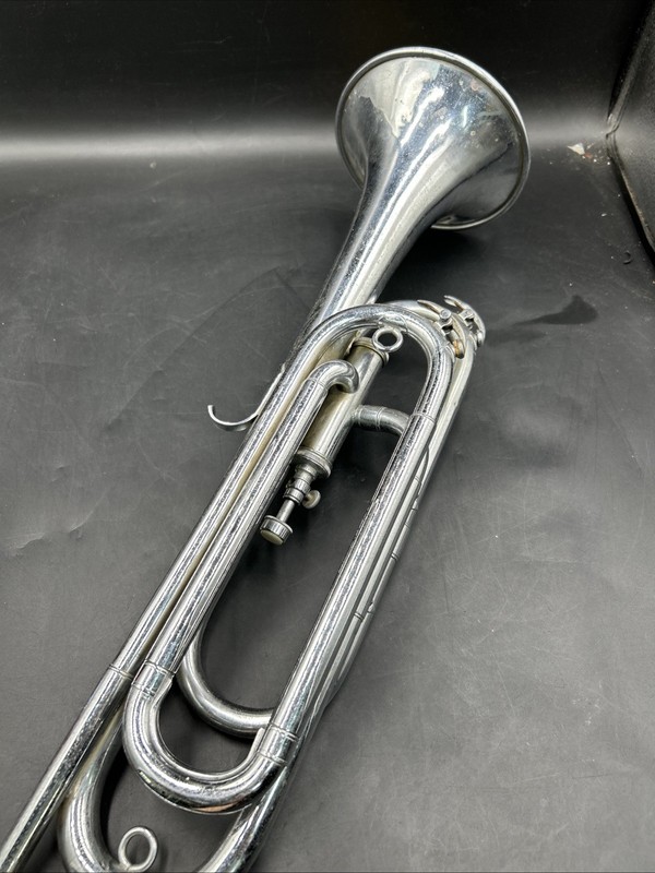 Vintage Conn Elkhart Indiana USA Bugle Brass Horn Scout Military Band. ML