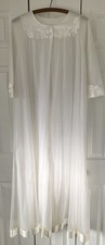 Vintage 1960's Gossard Artemis Cream Nylon Chiffon Peignoir Robe Medium USA