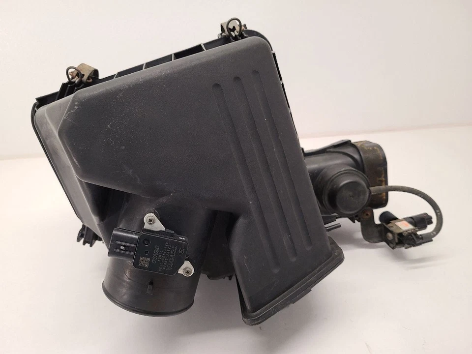 2009 - 2016 TOYOTA VENZA Air Cleaner 3.5L 2GRFE Engine 6 Cylinder  - Imagem 3 de 4