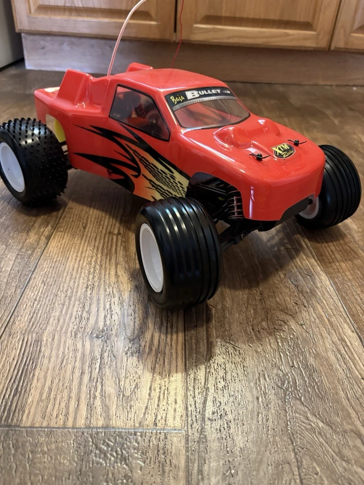 Vintage XTM Baja Bullet Clean! RARE! Runs Great Radio Control Stadium Truck Fast - Image 2 of 4