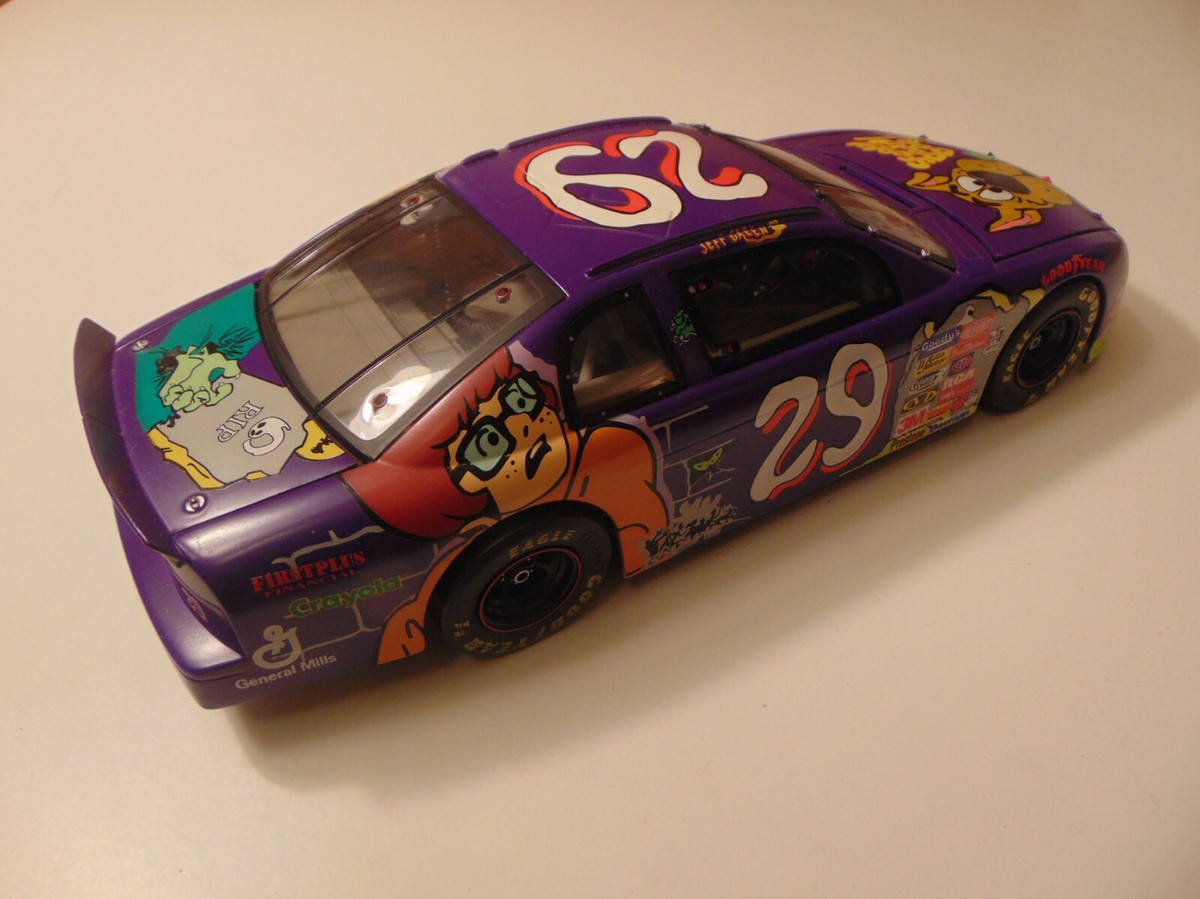 REVELL 1997 JEFF GREEN #29 CHEVY MONTE CARLO SCOOBY DOOBY DOO