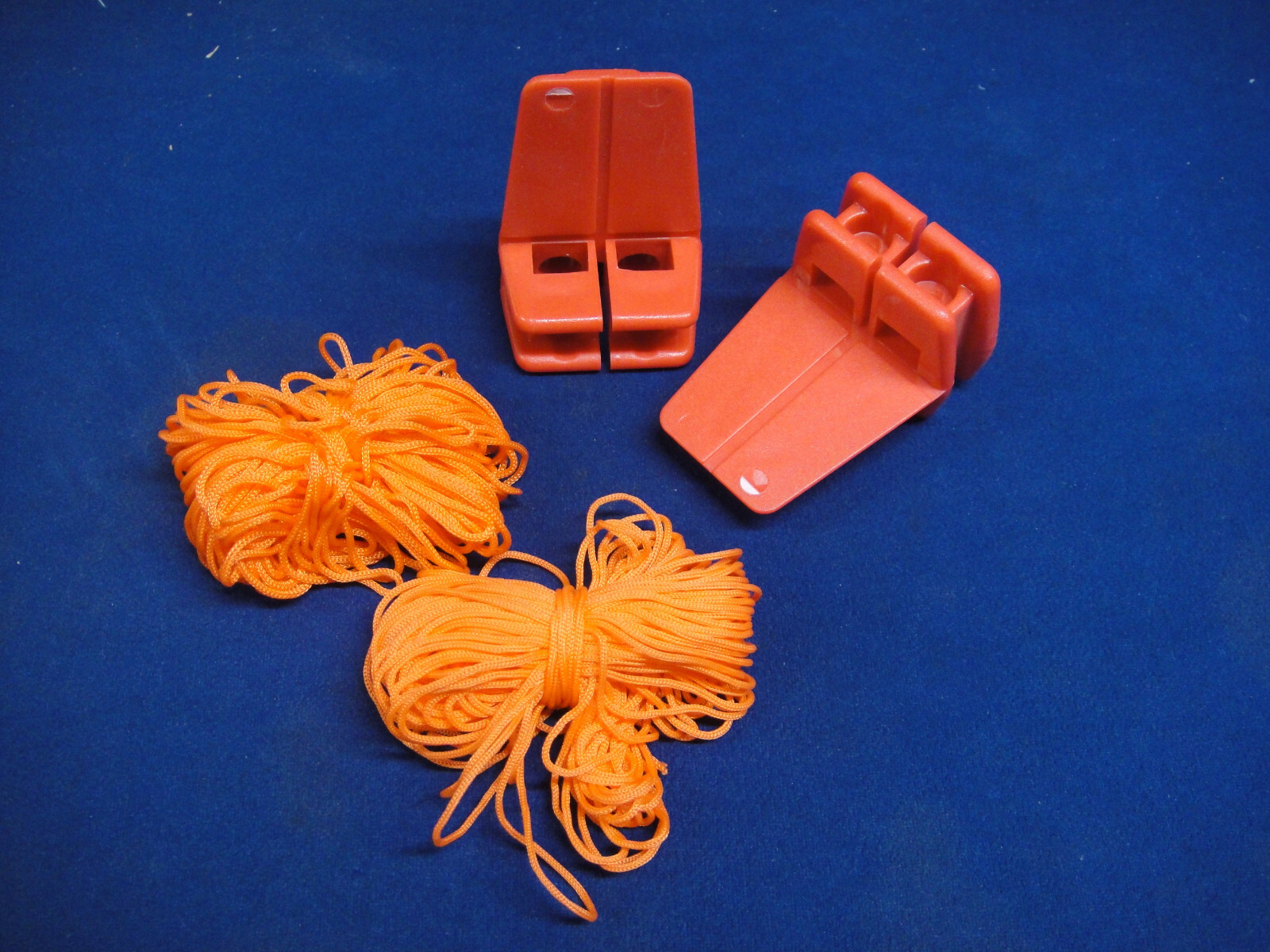 Hilka Pair of Plastic Corner Line Blocks and 18m Line 66900018 Brick Laying LOOS